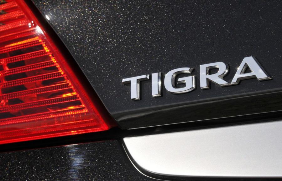  Vauxhall Tigra Sport Rogue 2008 года  (фото 3 из 8)